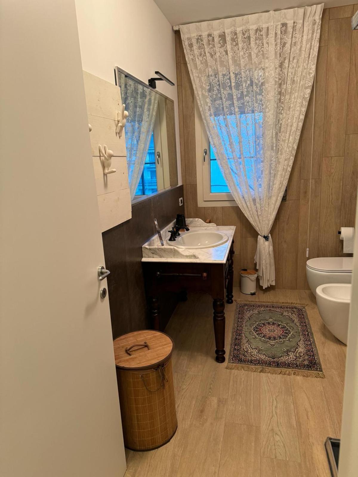 Casa D'Angelo Con Parcheggio Lägenhet Vicenza Exteriör bild